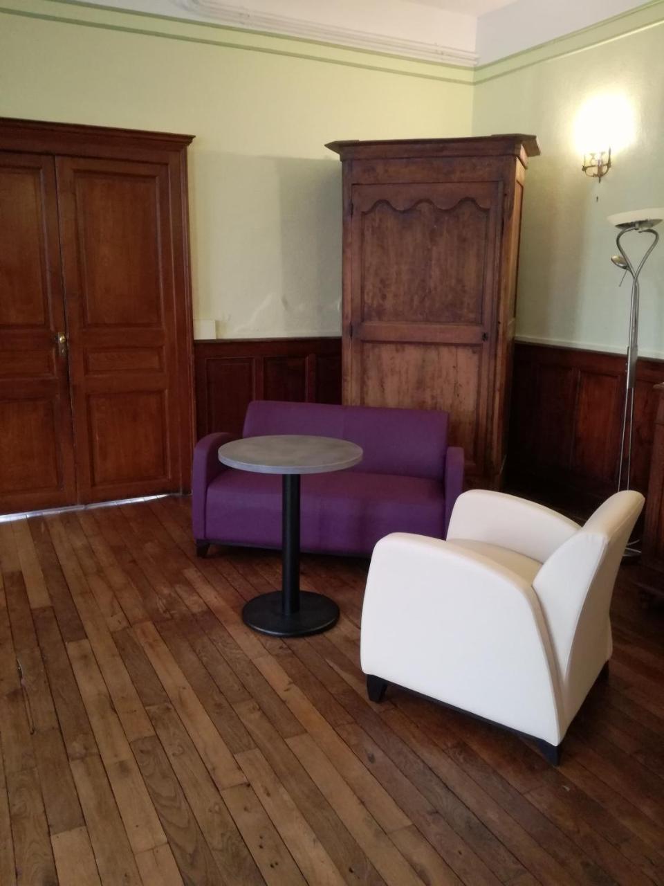 Hotel Du Berry Aigurande المظهر الخارجي الصورة
