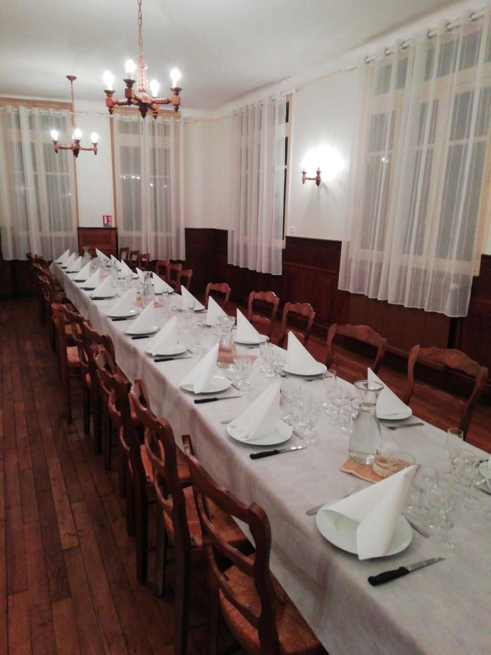 Hotel Du Berry Aigurande المظهر الخارجي الصورة